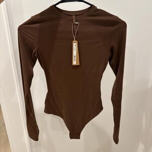 SKIMS Brown Fitted Long Sleeve Bodysuit